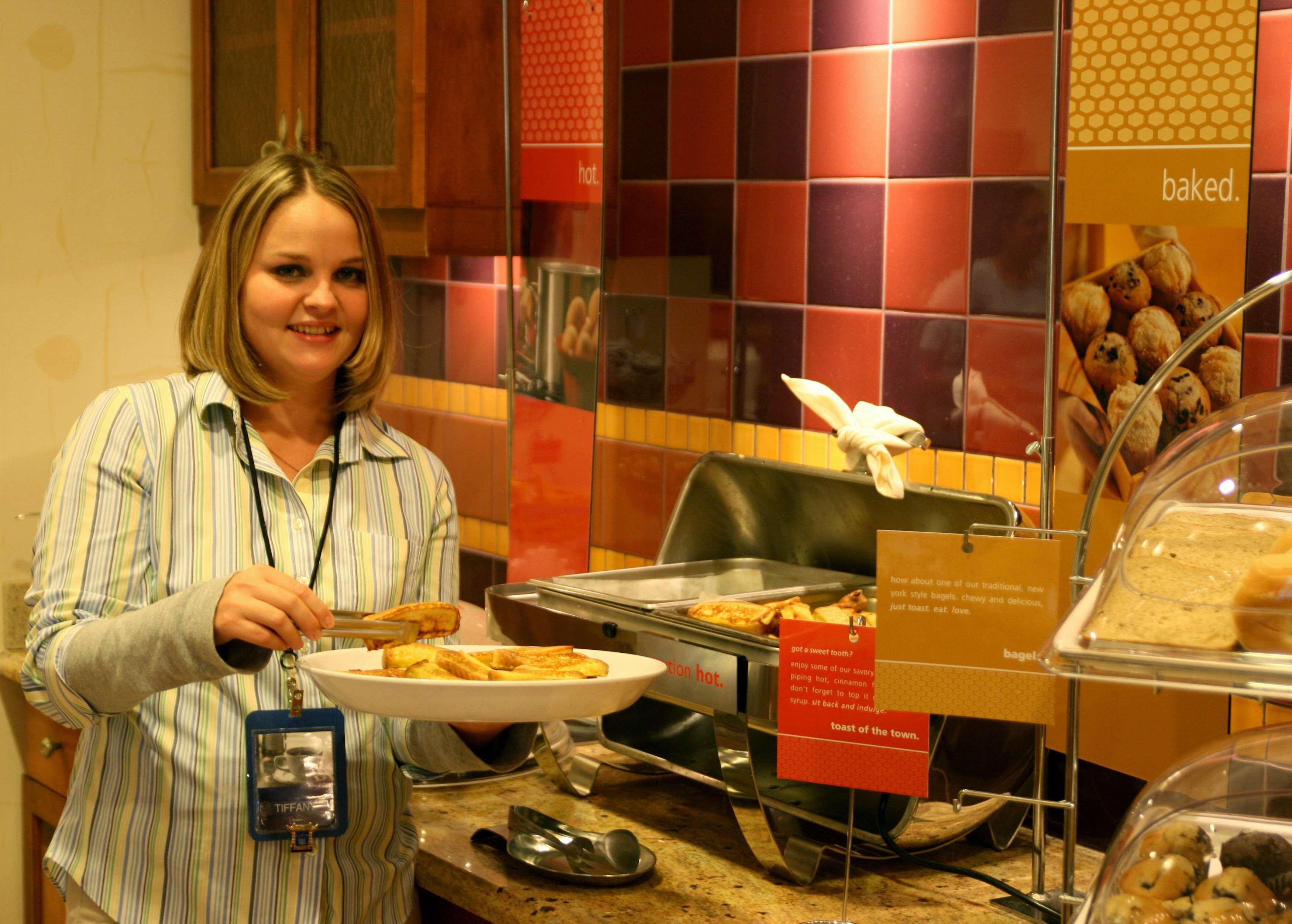 Hampton Inn&Suites Raleigh-Durham Airport-Brier Creek Restaurant foto